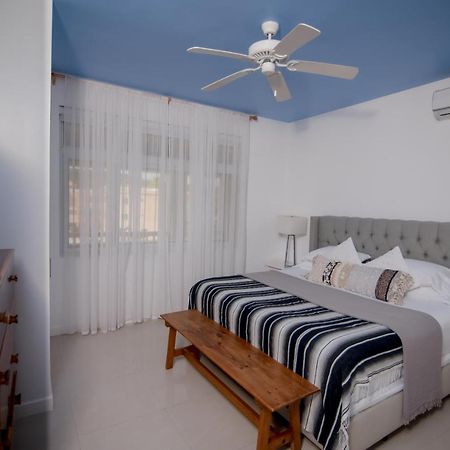Ocho Rios Penthouse At Whispering Seas Apartment Luaran gambar