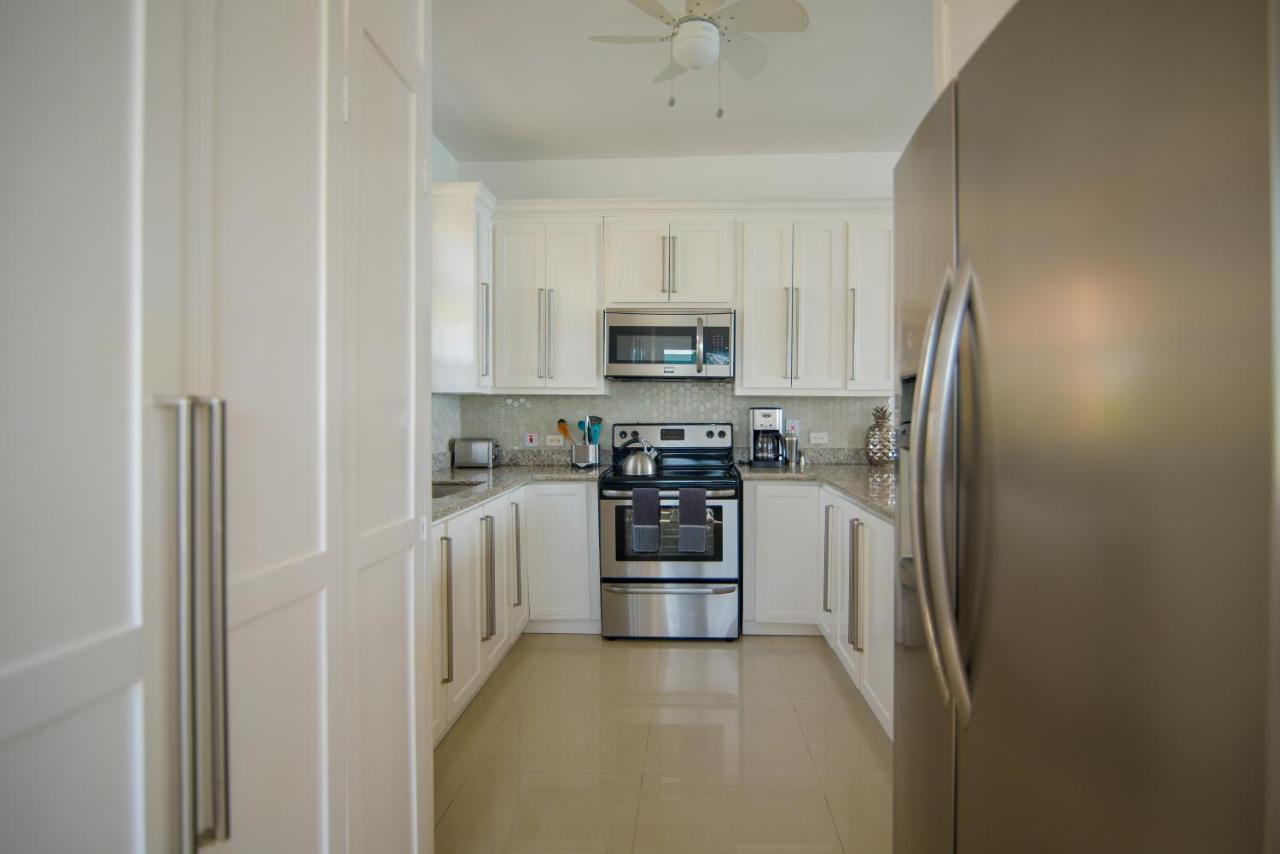 Ocho Rios Penthouse At Whispering Seas Apartment Luaran gambar