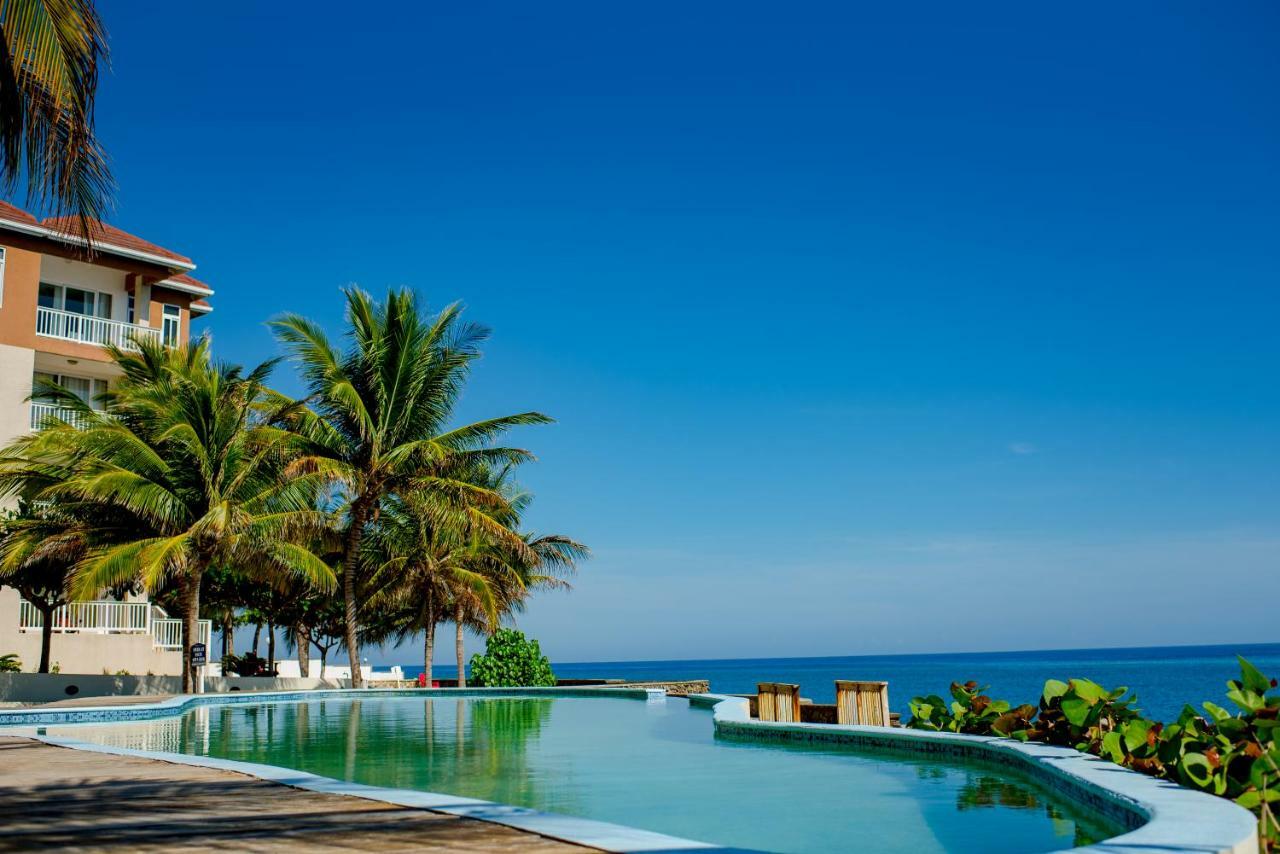 Ocho Rios Penthouse At Whispering Seas Apartment Luaran gambar